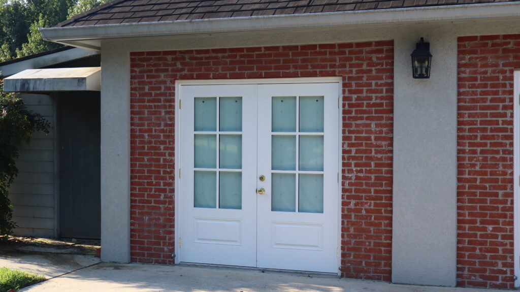 Door & Window Contractor in Cullman, Smith Lake Alabama
